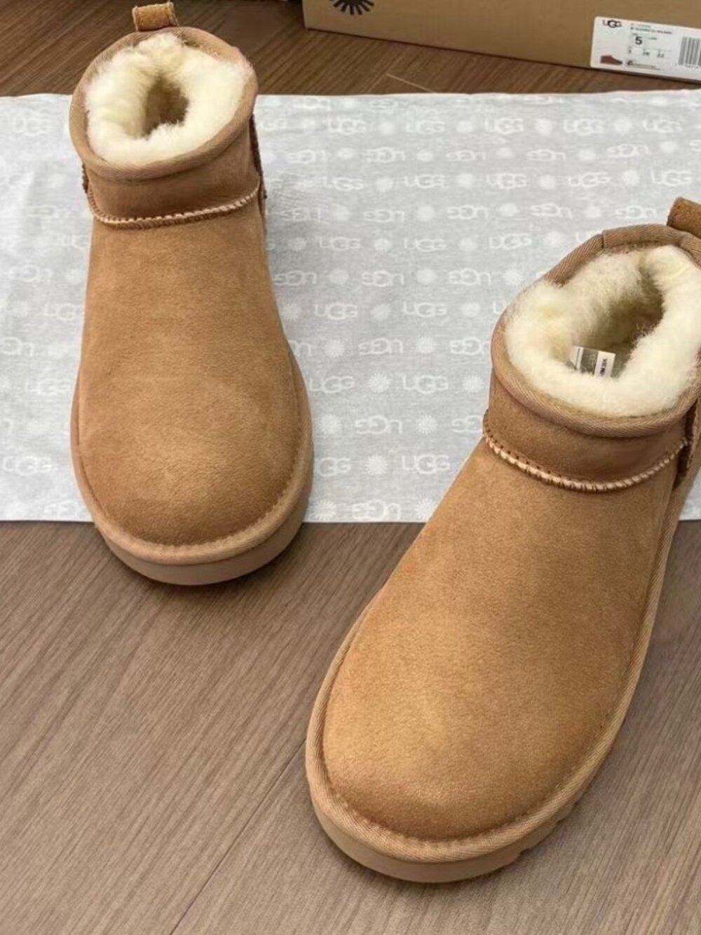 UGG Classic Ultra Mini
